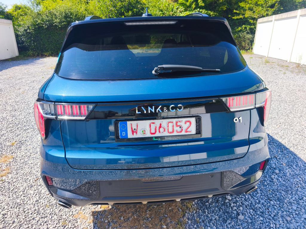 Lynk&Co 01