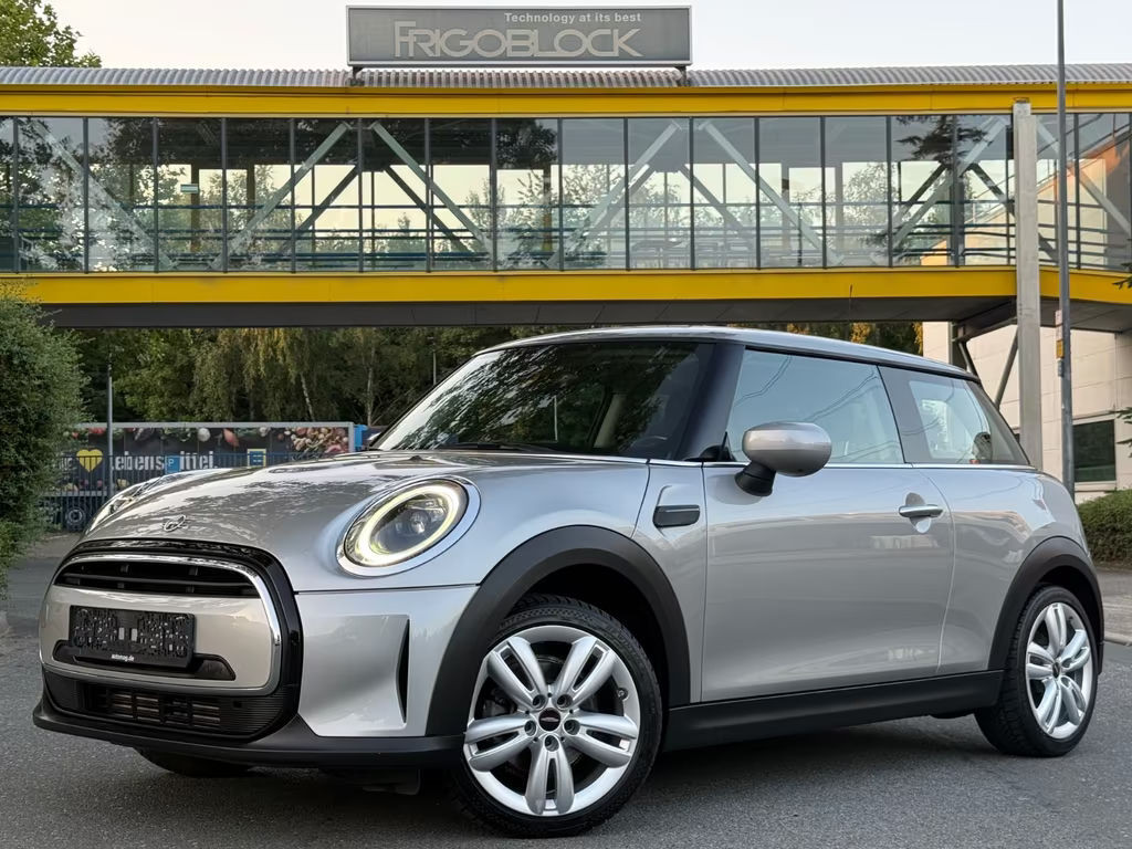 Mini Cooper Essential