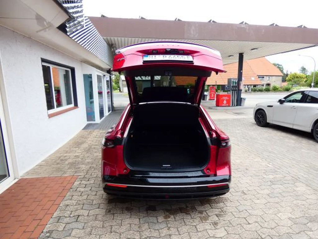 Mazda 6e