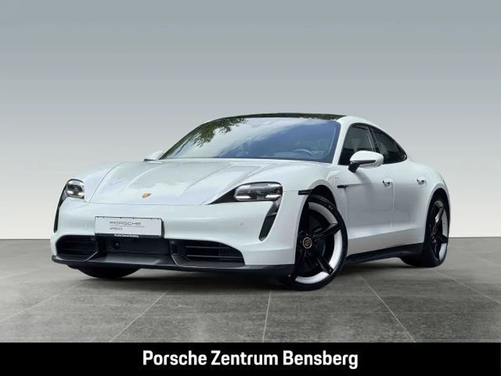 Porsche Taycan S Turbo