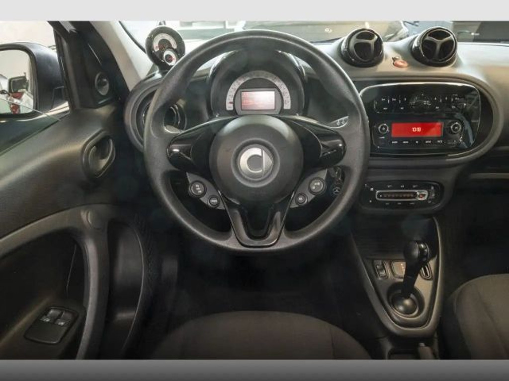 Smart EQ forfour