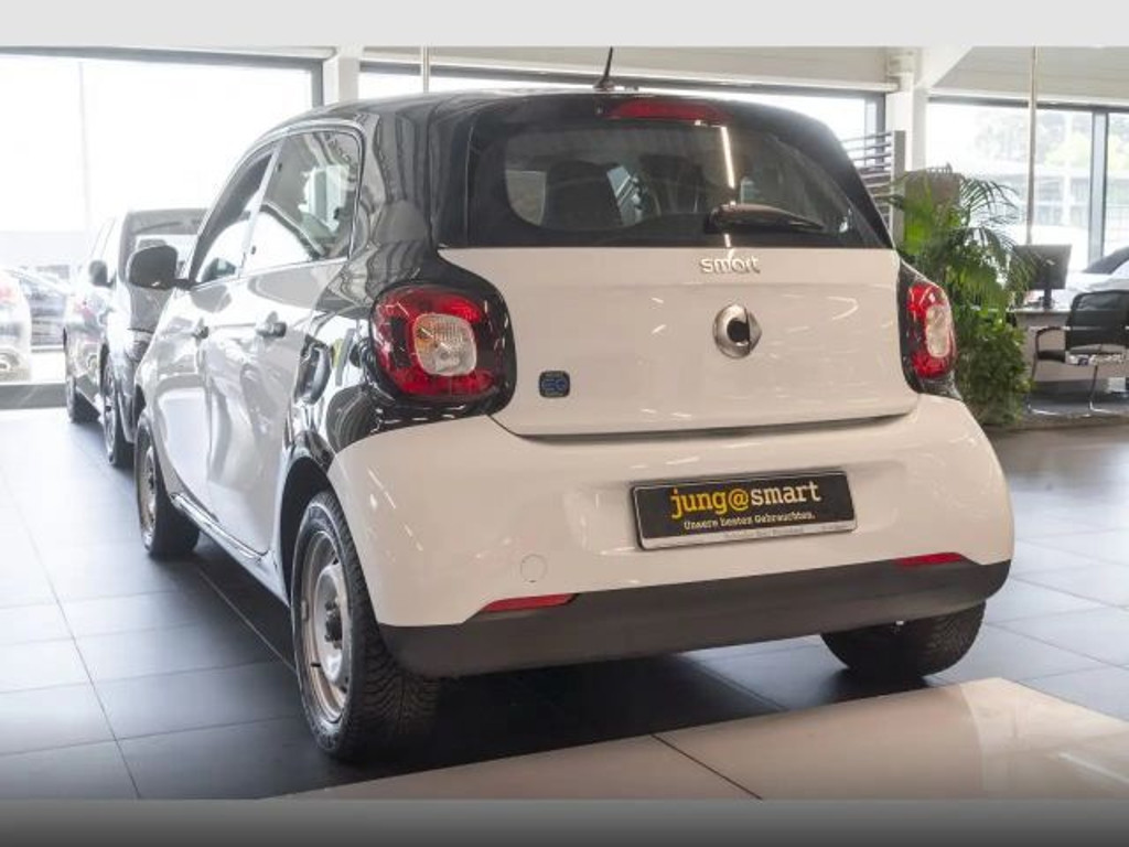 Smart EQ forfour