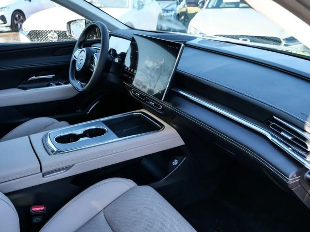Mazda 6e