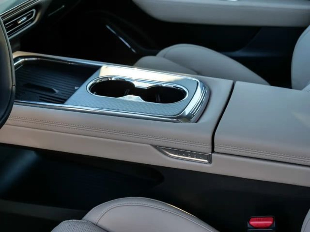 Mazda 6e