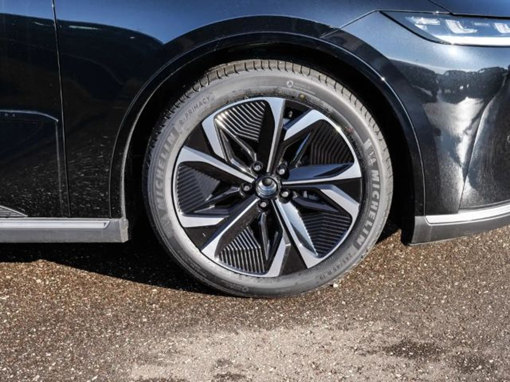 Mazda 6e