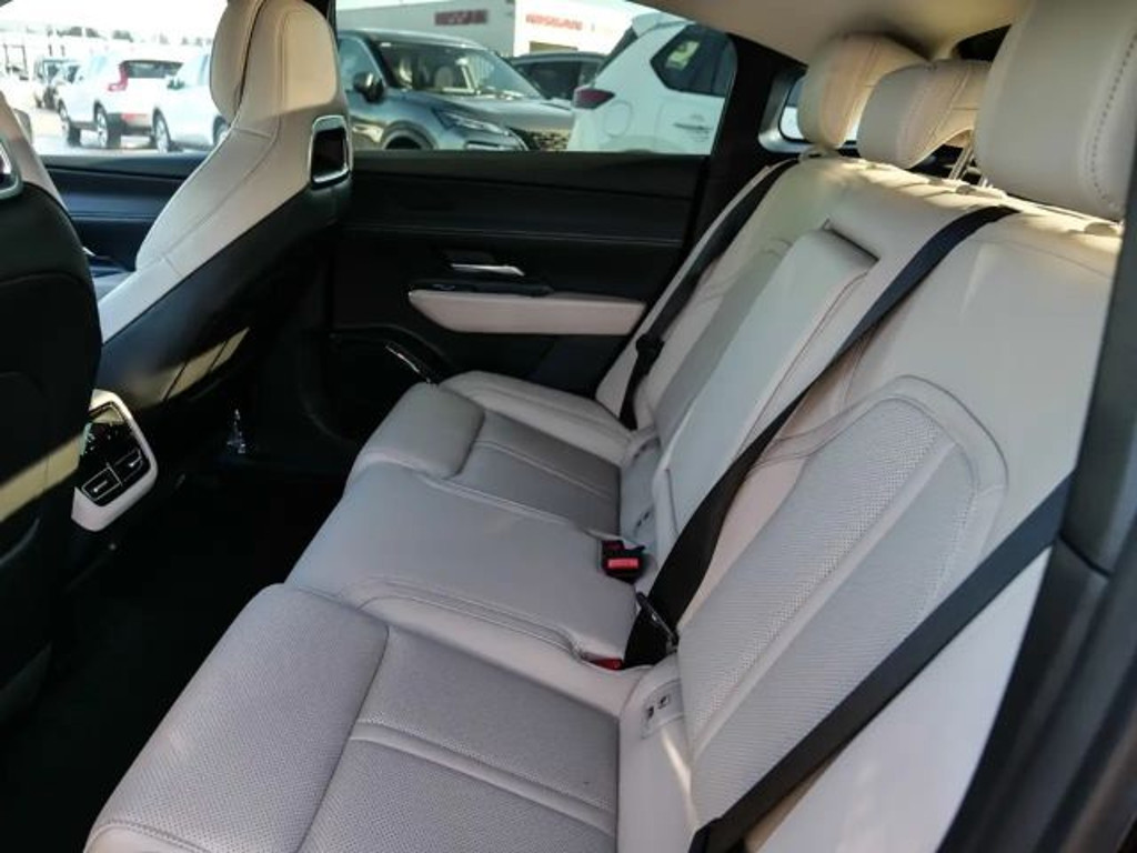 Mazda 6e