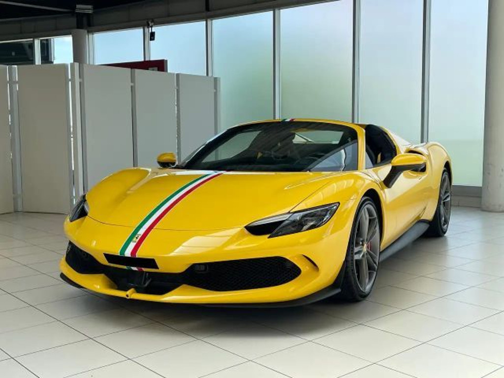 Ferrari 296 +360°Kamera+ADAS Paket+20"Alu+AFS+voll+++
