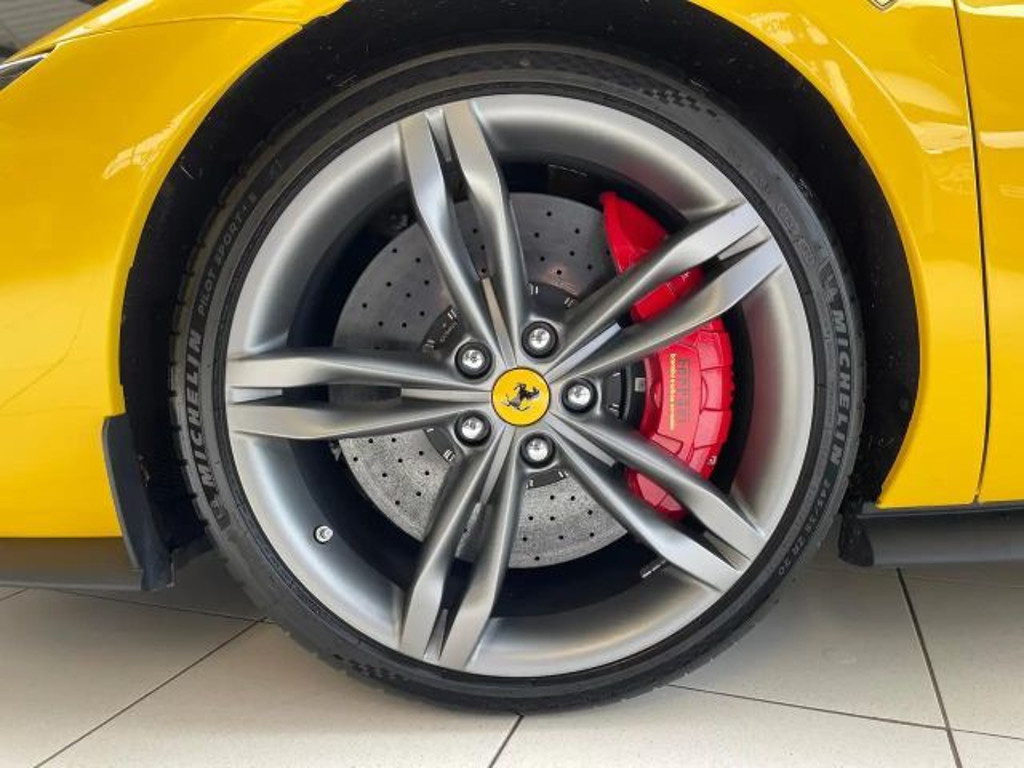 Ferrari 296