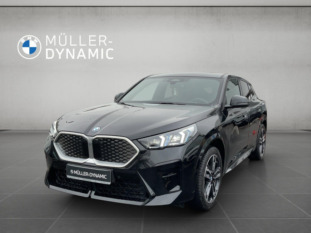 BMW iX2 xDrive30