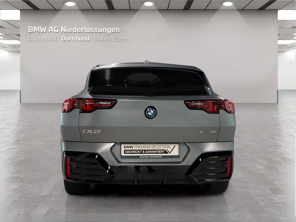 BMW iX2