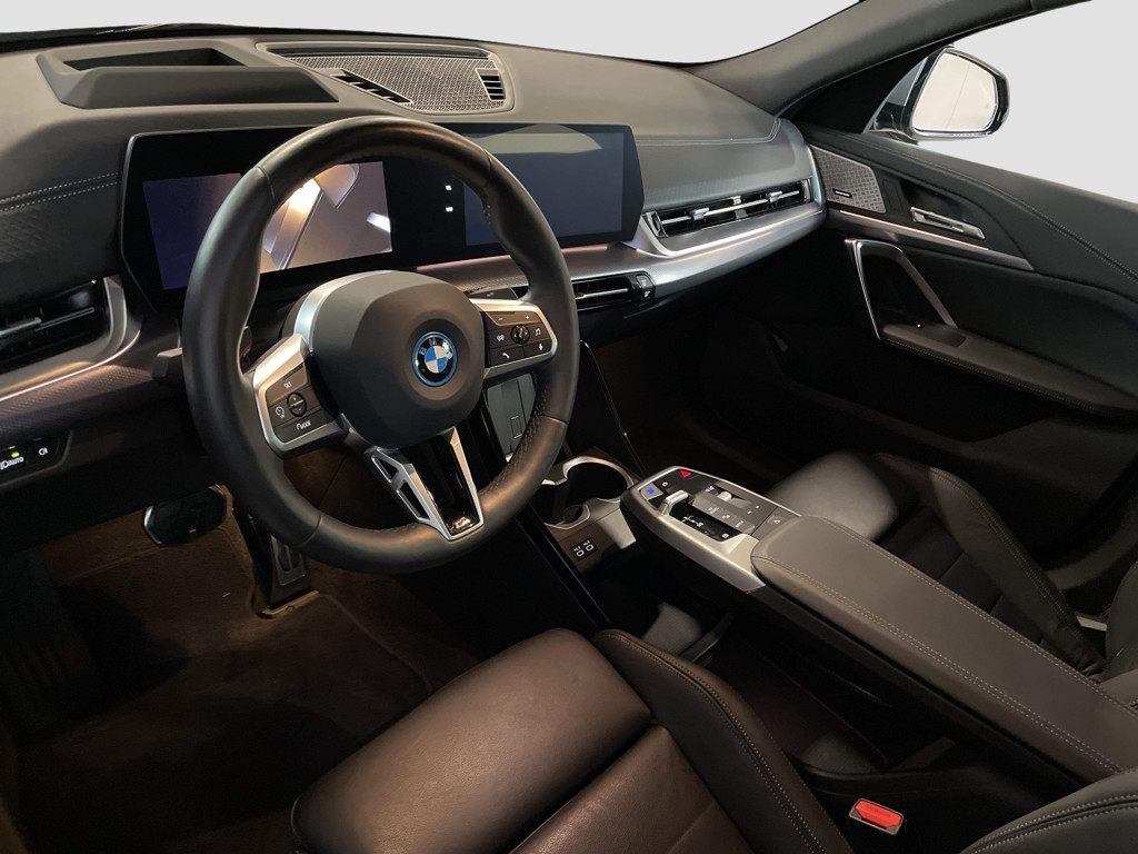 BMW iX2