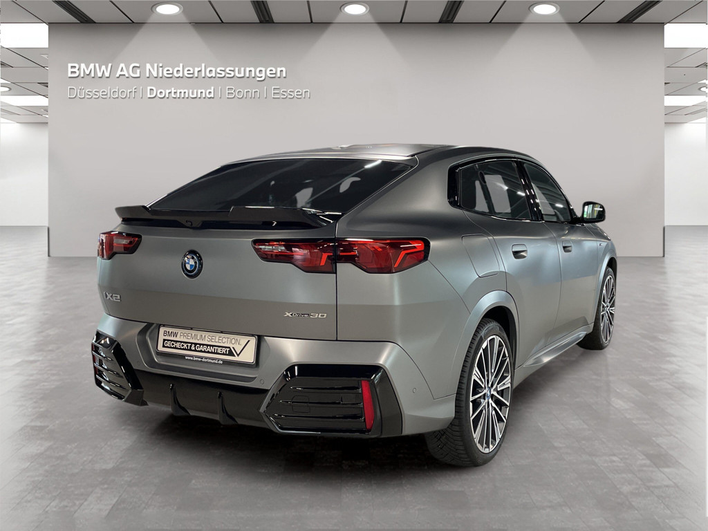 BMW iX2