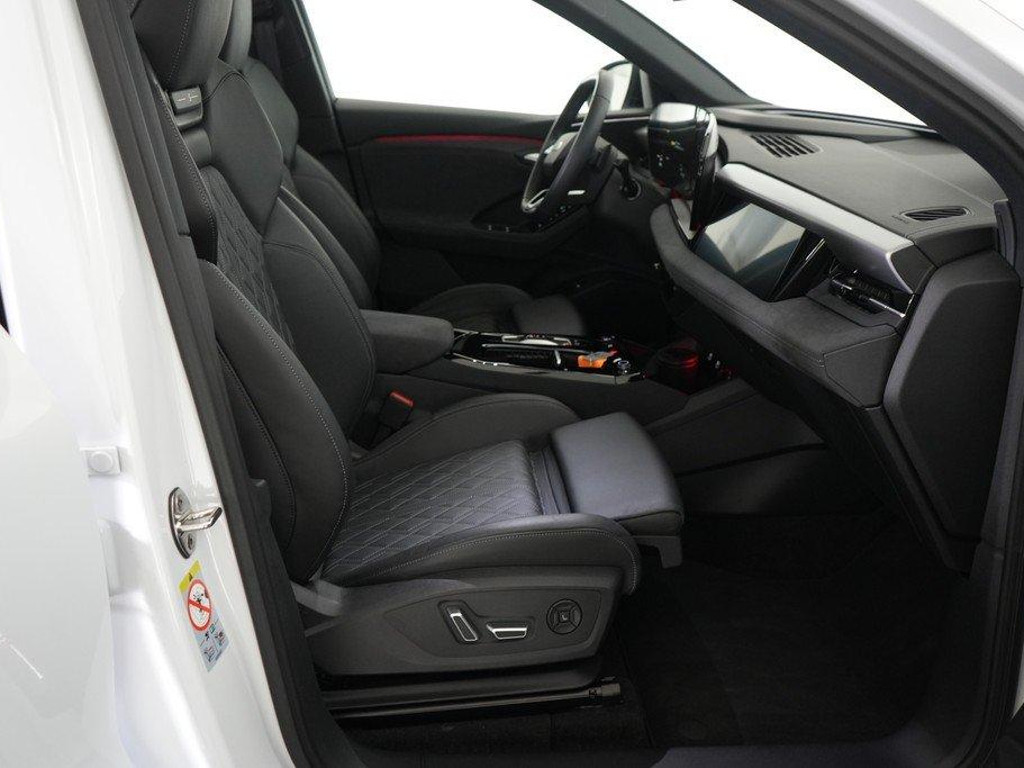 Audi SQ6 e-tron