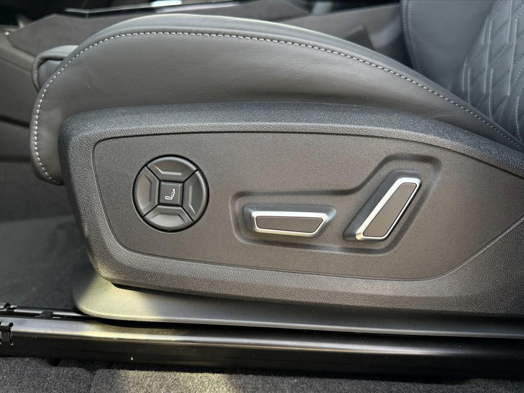 Audi SQ6 e-tron