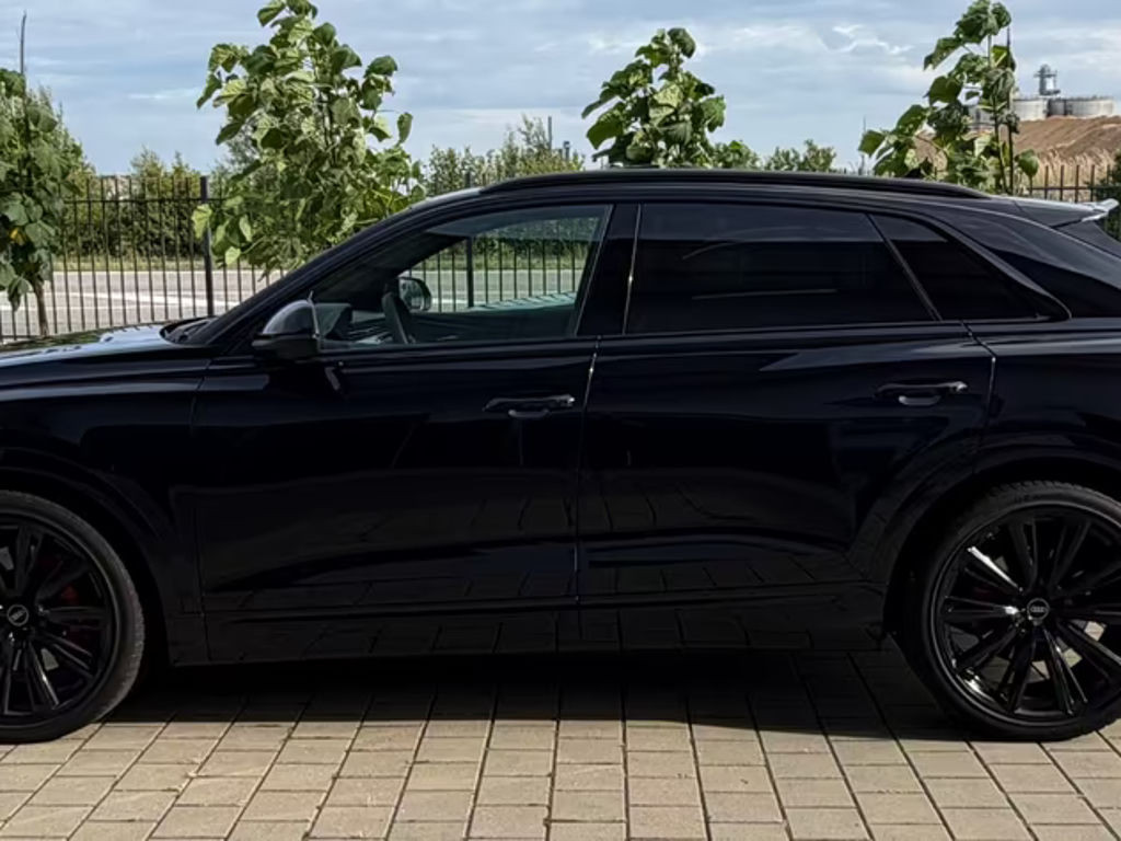 Audi SQ8
