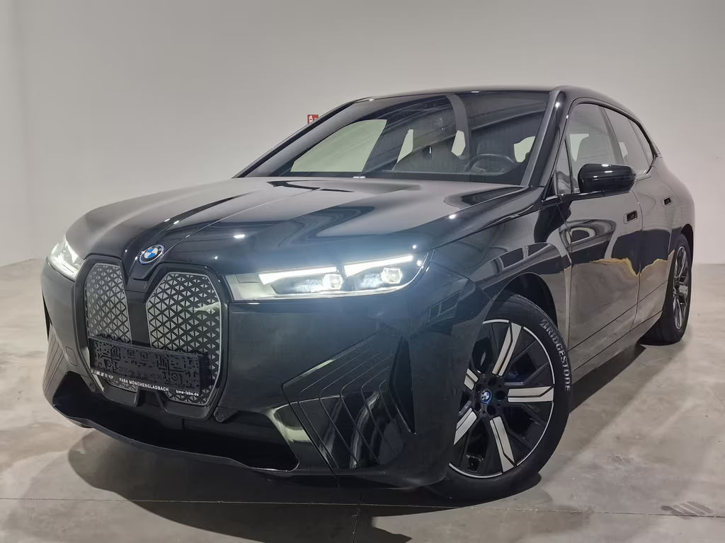 BMW iX xDrive50