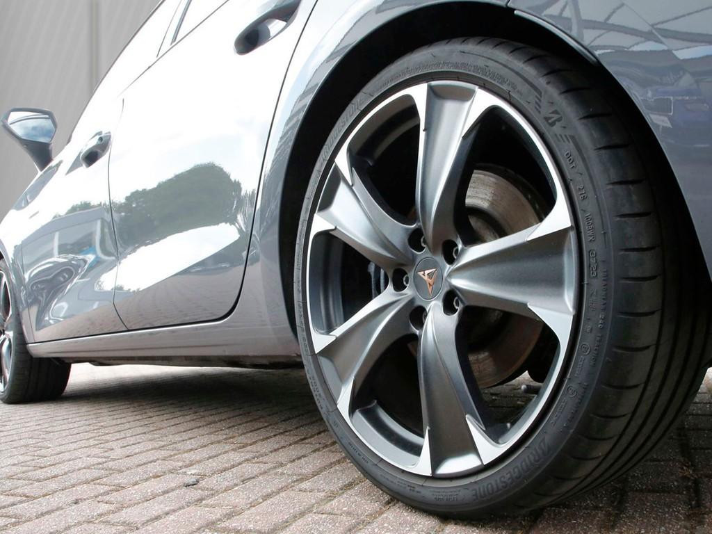 Cupra Leon Sportstourer 2.0 TSI VZ