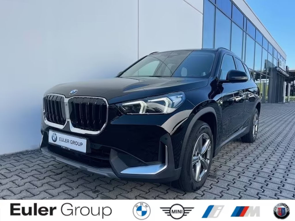 BMW X1 sDrive18iA Navi Digitales Cockpit Soundsystem