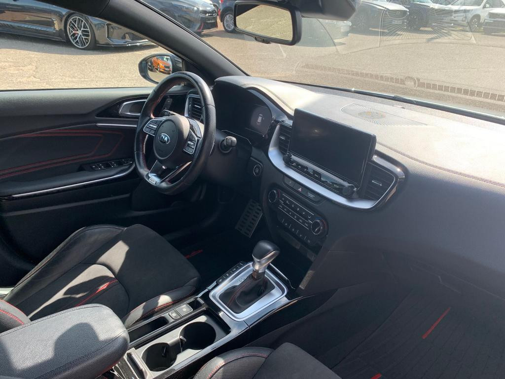 Kia ProCeed