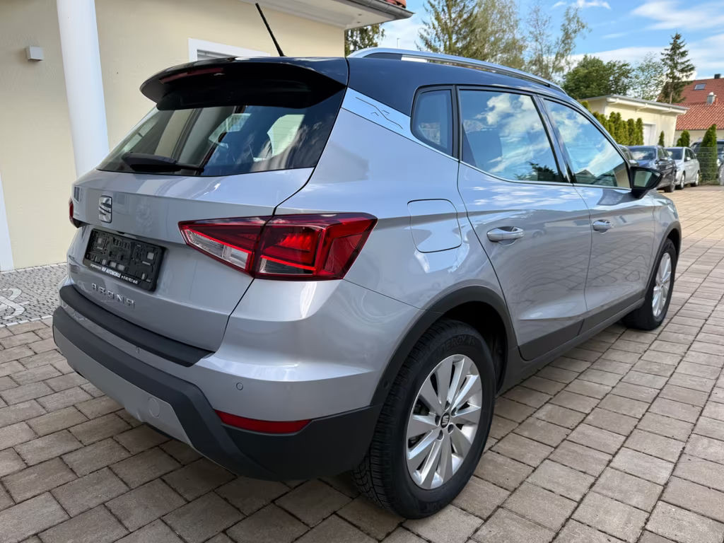 Seat Arona