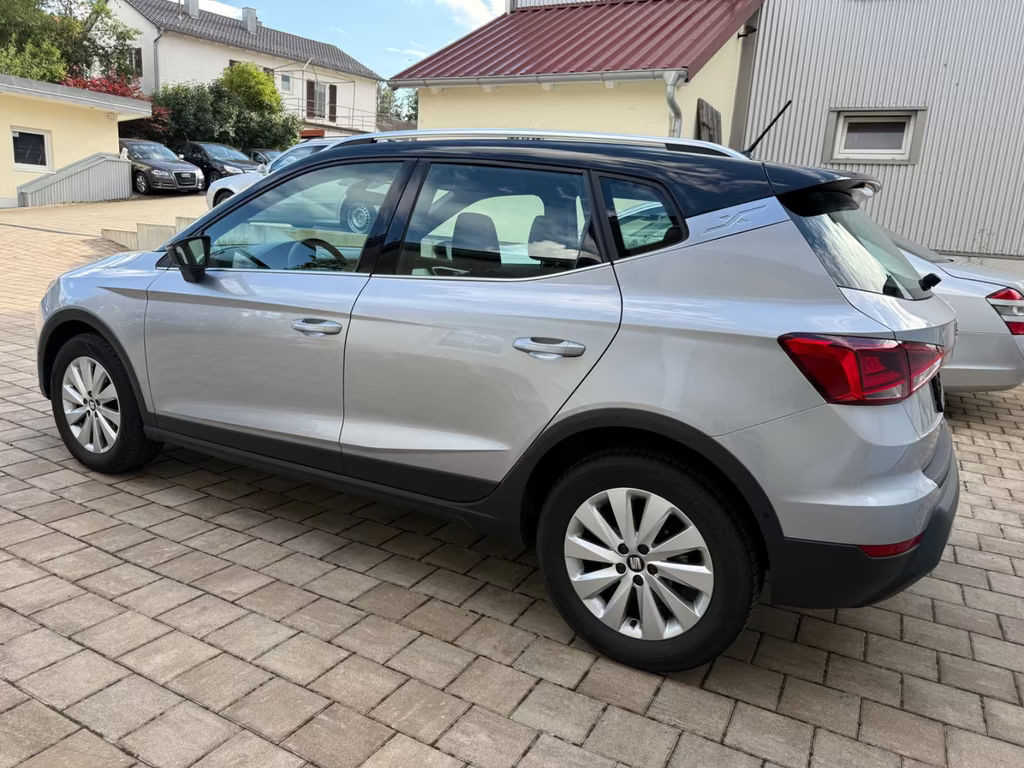 Seat Arona