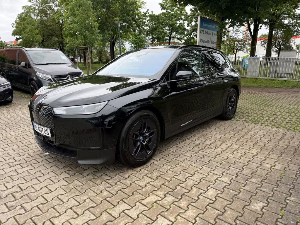 BMW iX xDrive40