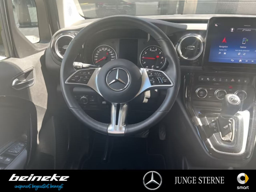 Mercedes-Benz T 180
