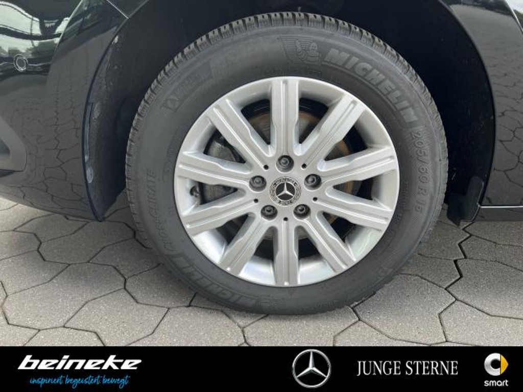 Mercedes-Benz T 180