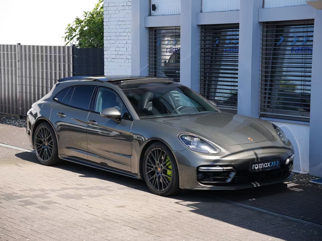 Porsche Panamera E-Hybrid Sport Turismo 4