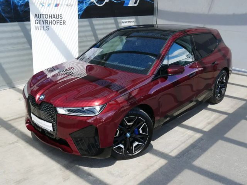 BMW iX