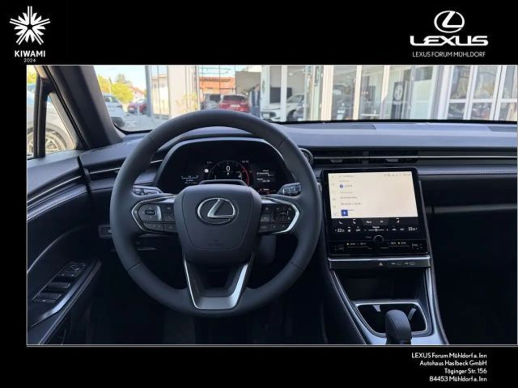 Lexus LBX