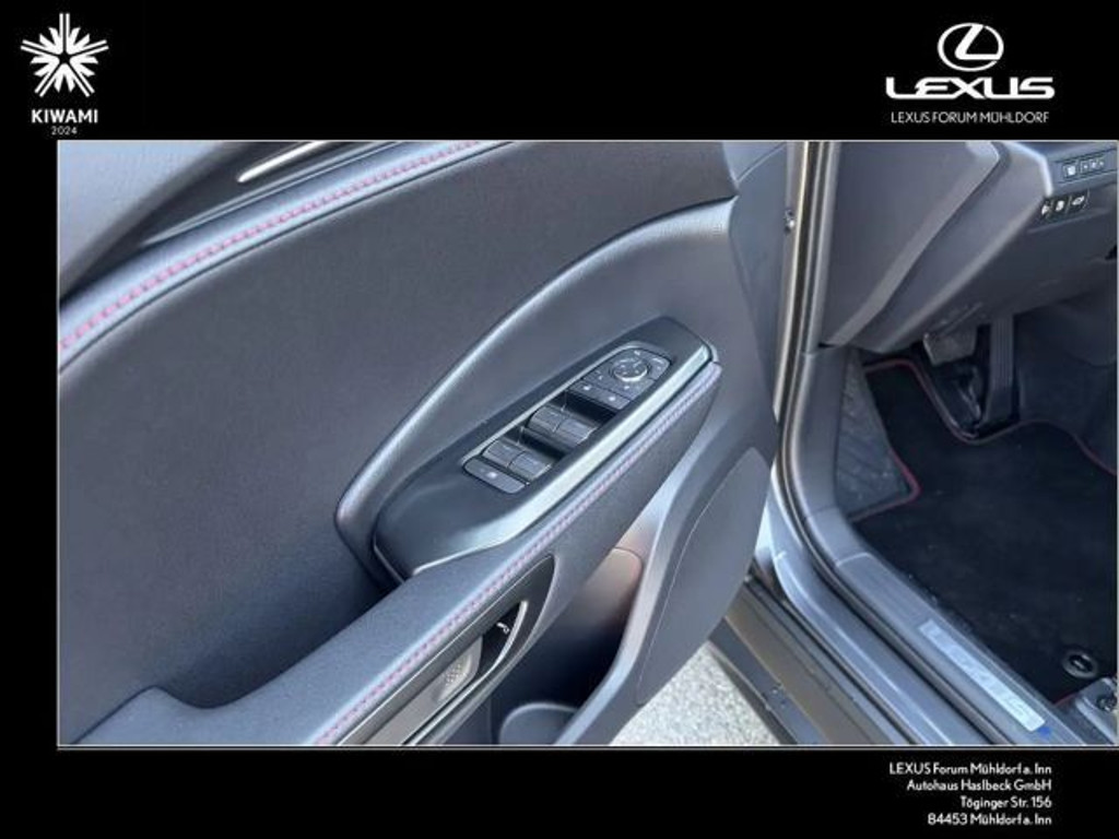 Lexus LBX
