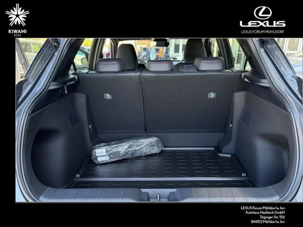 Lexus LBX