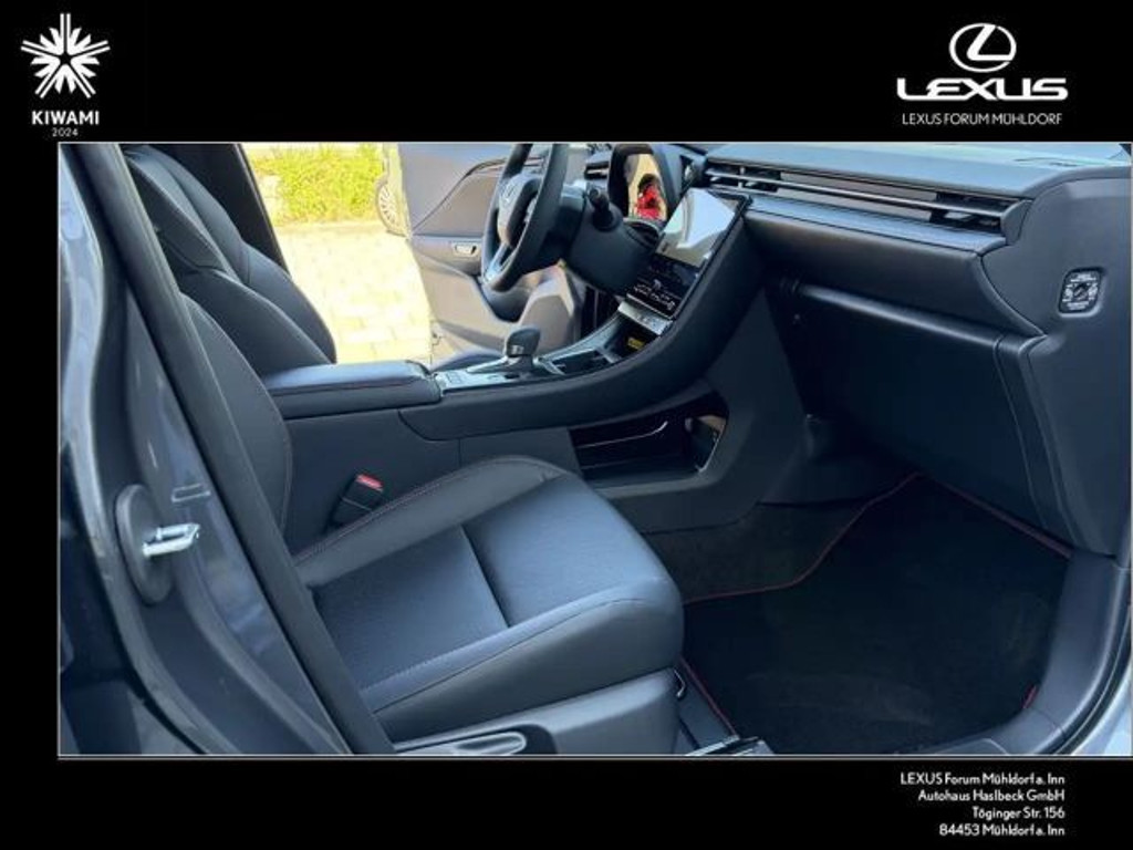 Lexus LBX