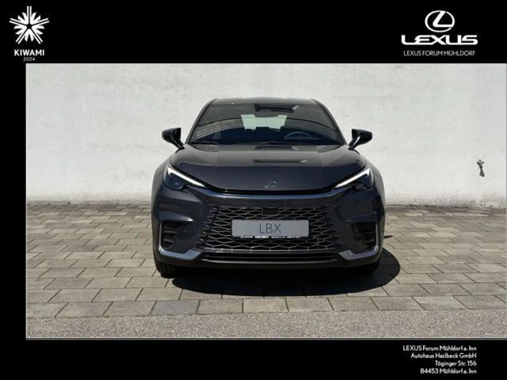Lexus LBX