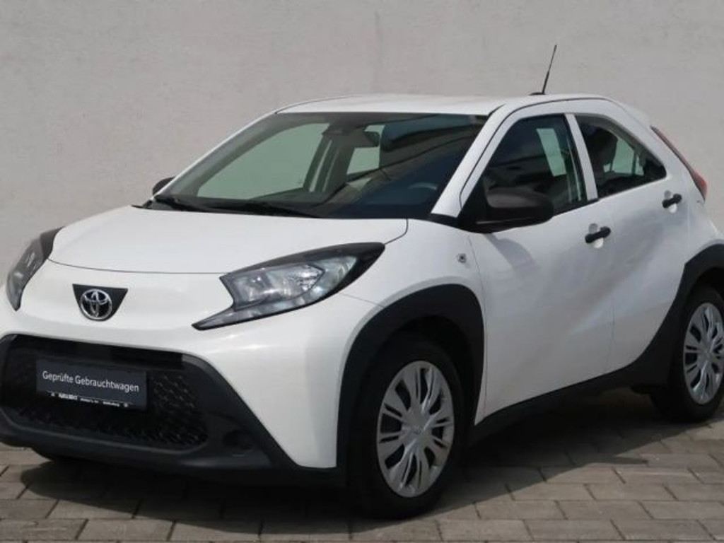 Toyota Aygo X Business Hatchback S-CVT