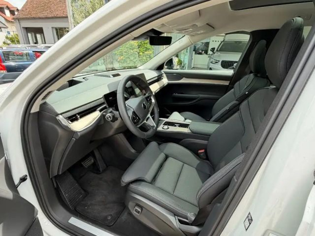 Volvo EX90