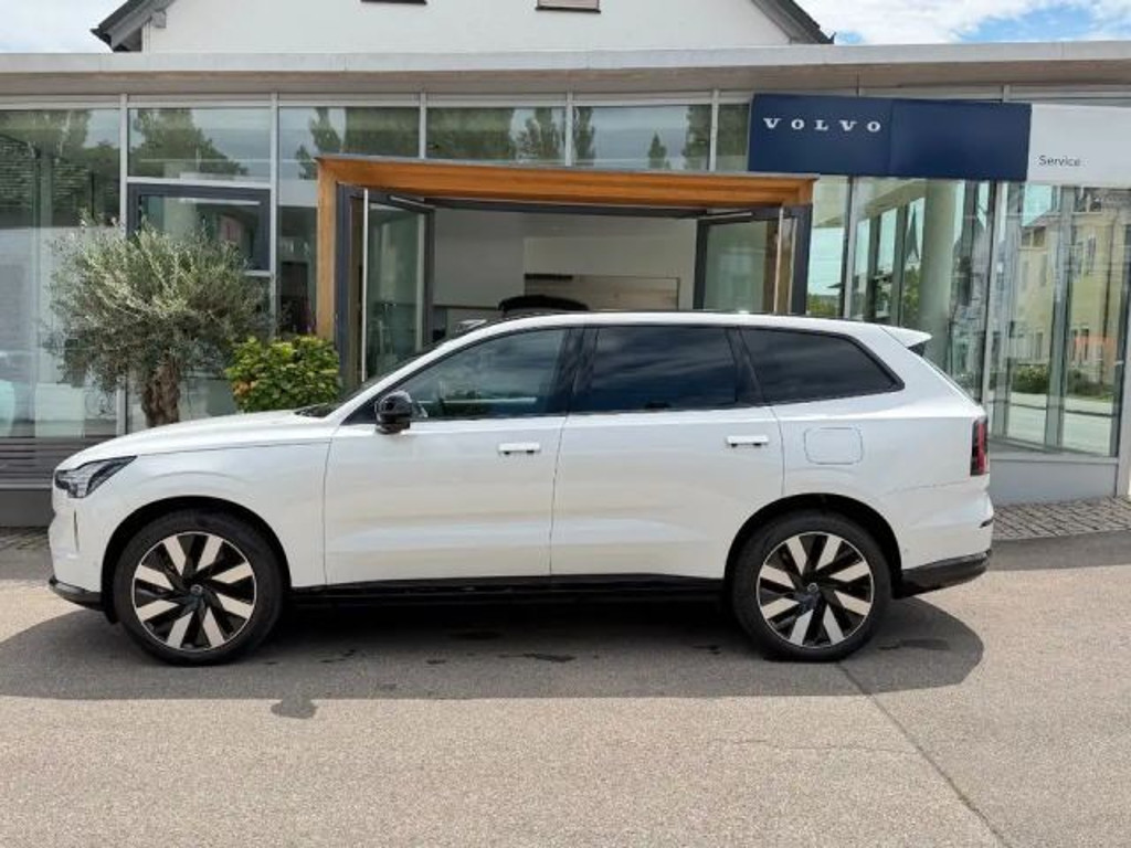 Volvo EX90