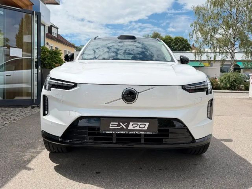 Volvo EX90