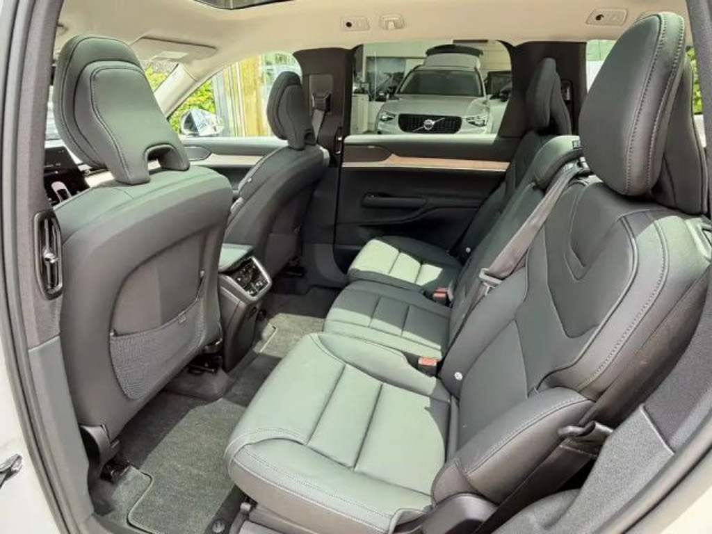 Volvo EX90