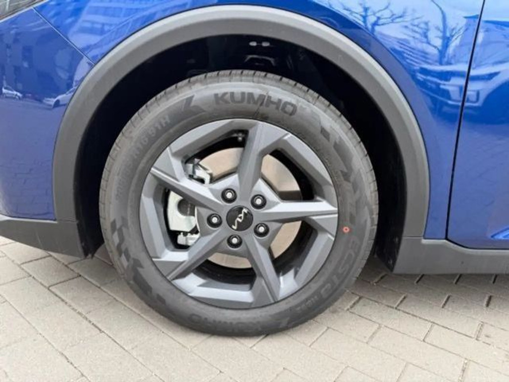 Kia K4