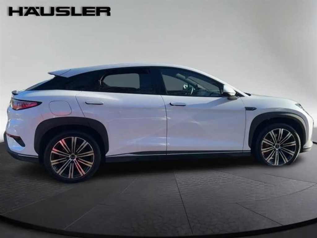 BYD Sealion 7
