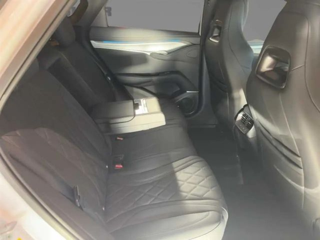 BYD Sealion 7