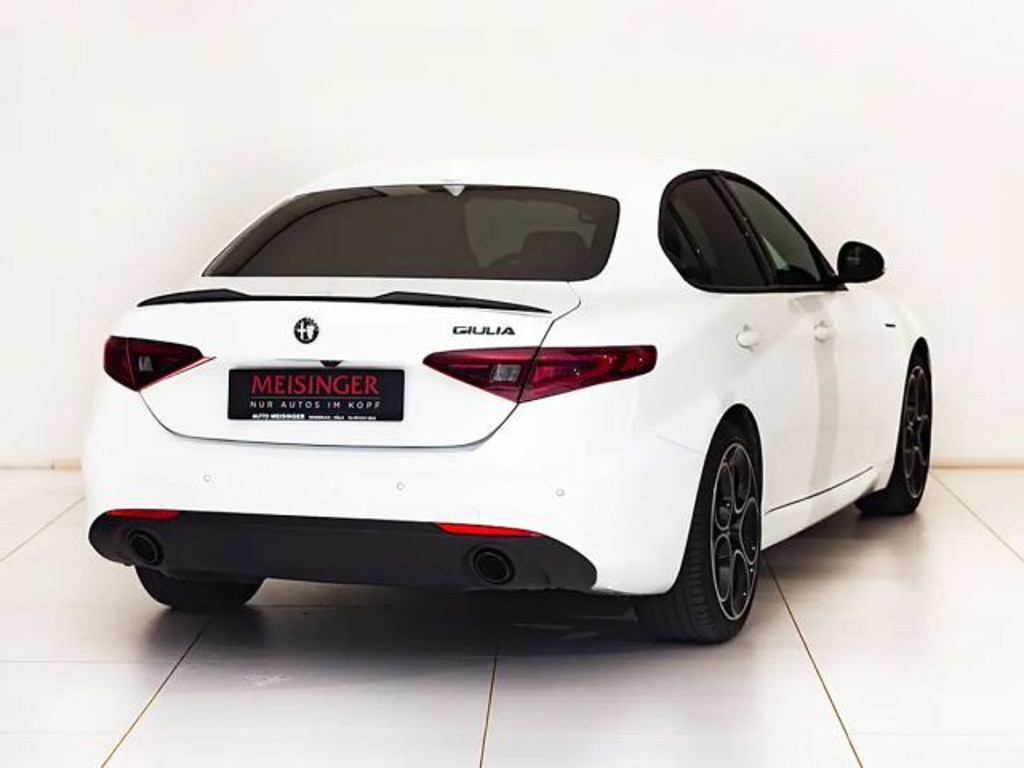 Alfa Romeo Giulia Super AT8