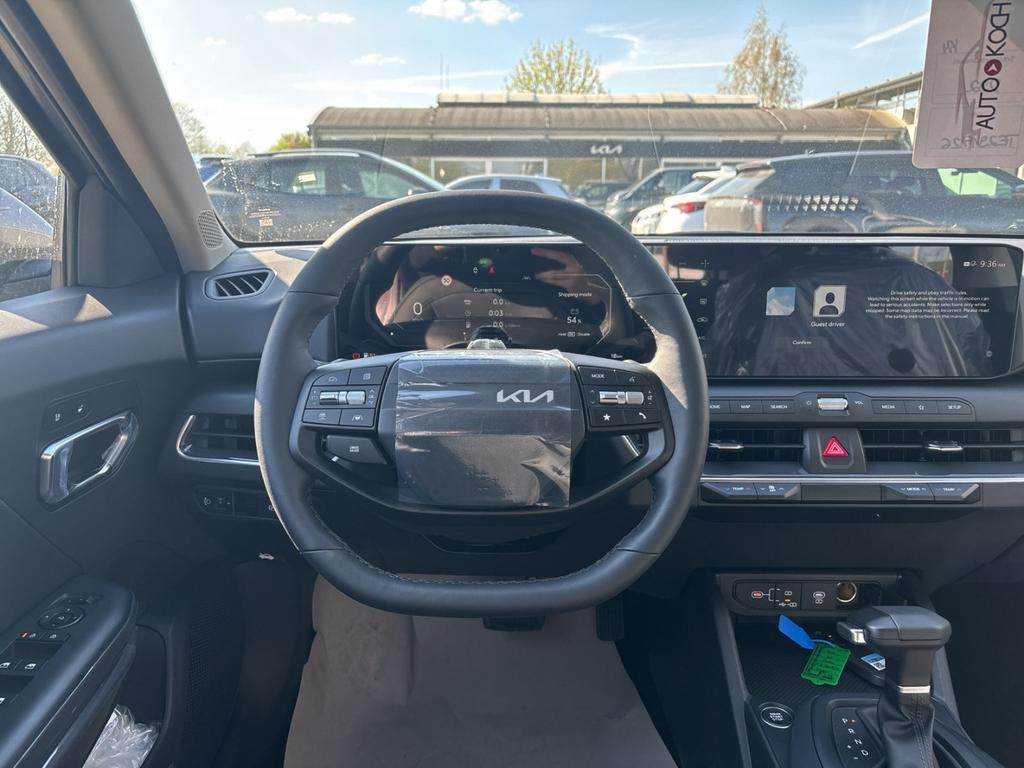 Kia K4