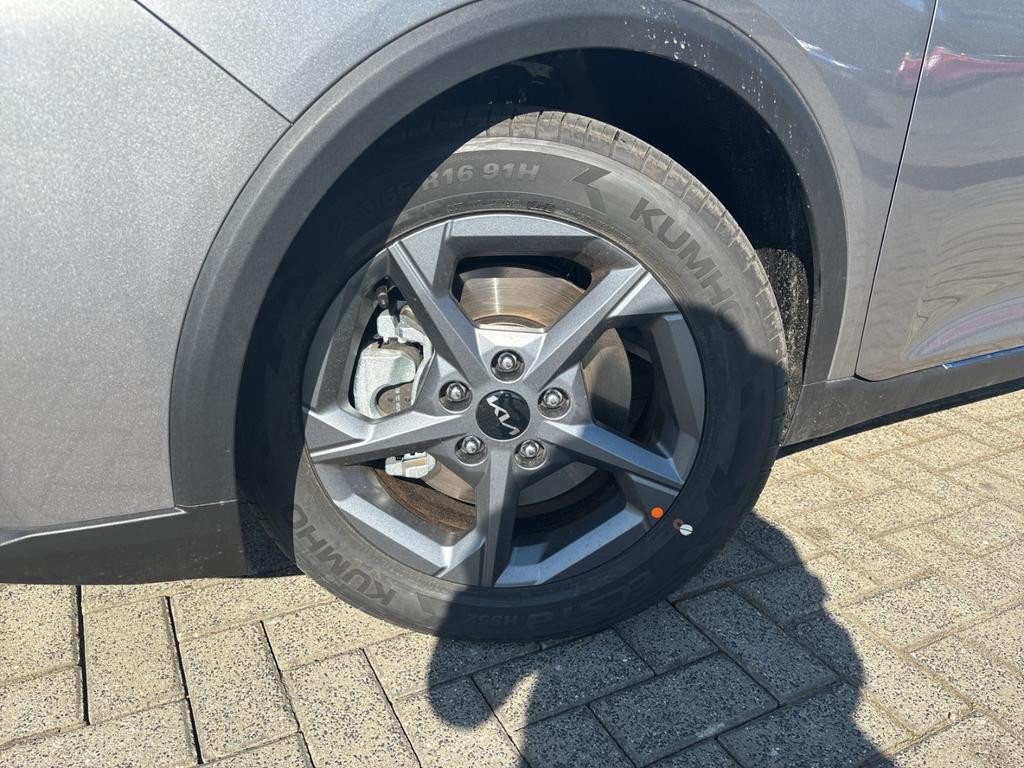 Kia K4
