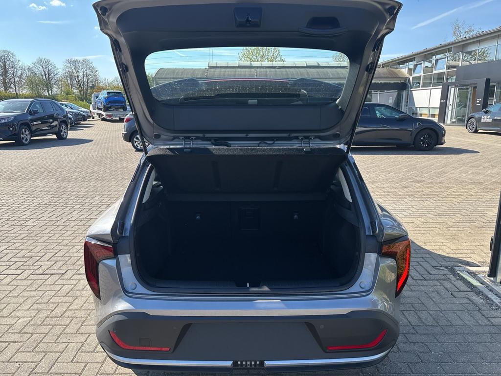 Kia K4