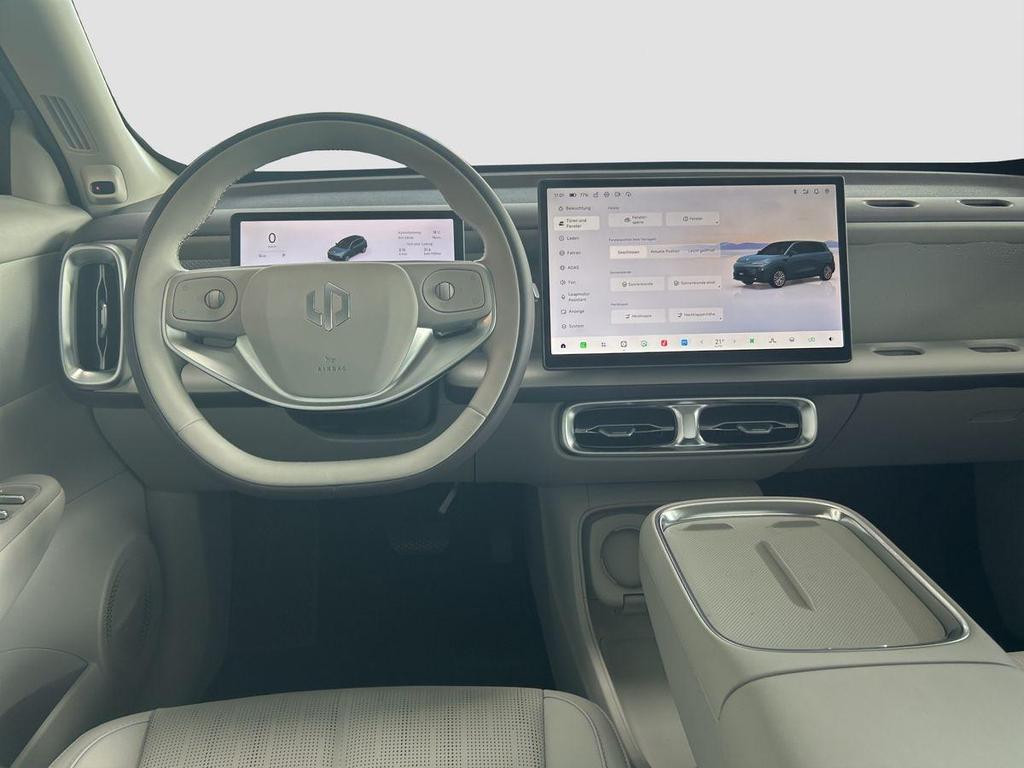 Leapmotor B10