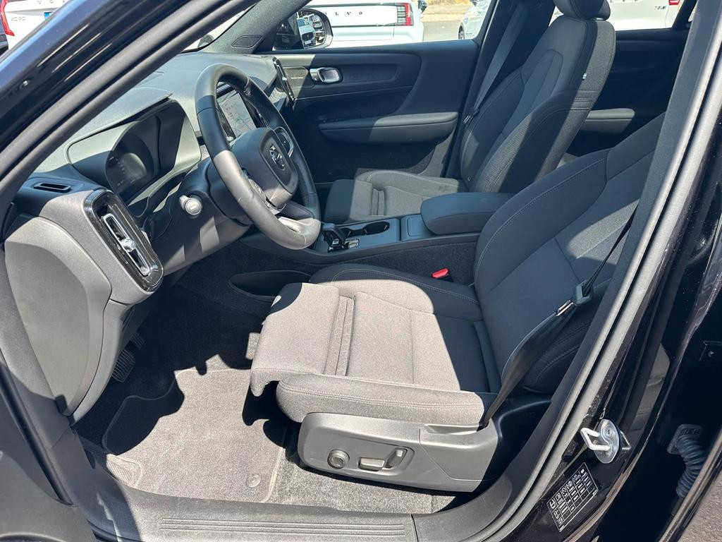 Volvo EX40