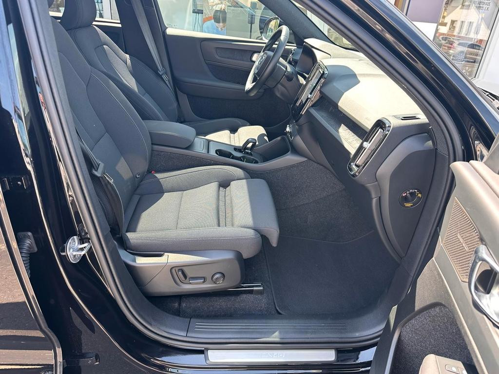 Volvo EX40